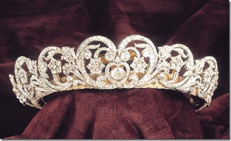 Spencer Tiara Up close