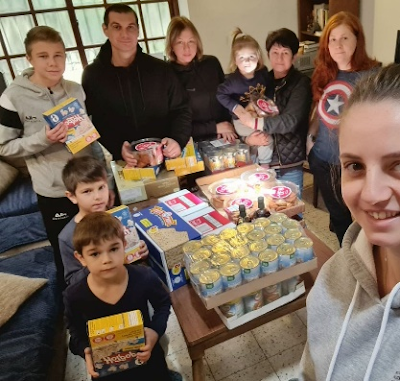 Passover food box delivery to immigrant family in Israel