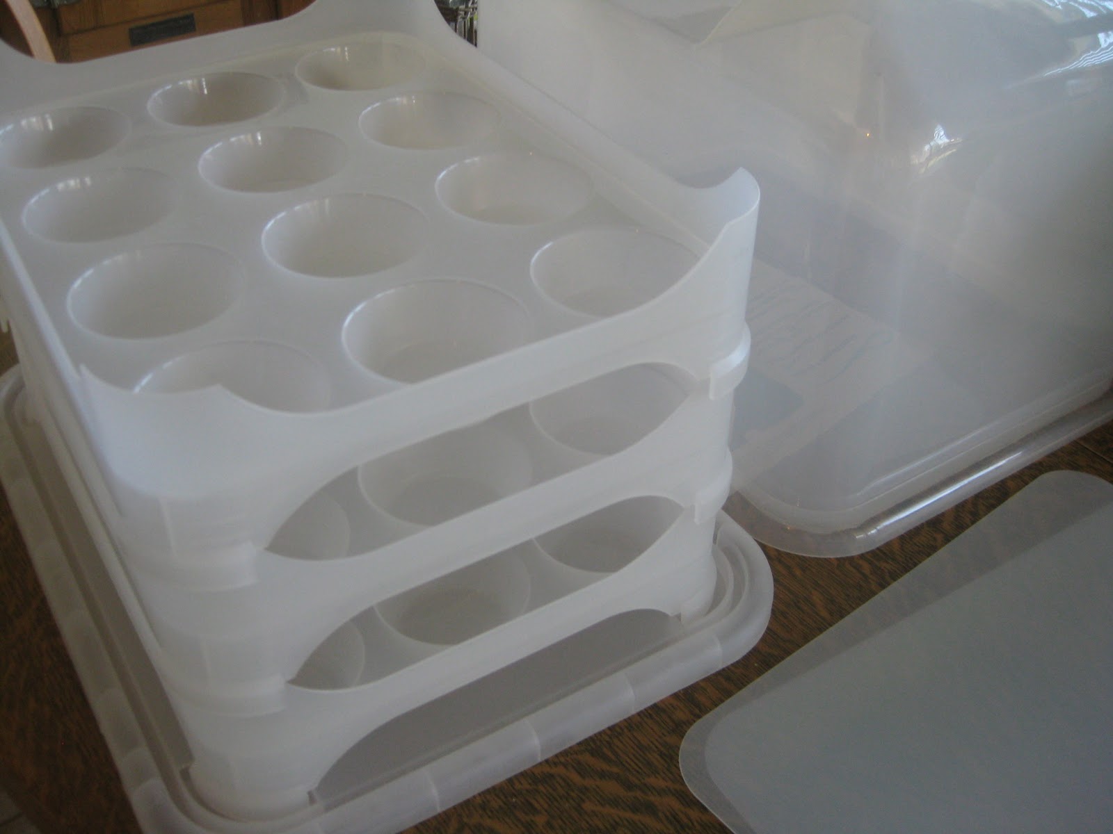 Disposable Cupcake Carriers