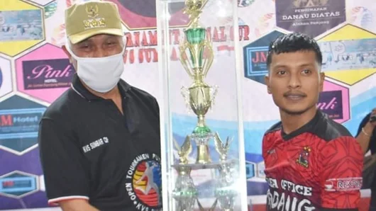 Wali Kota Mahyeldi Tutup Turnamen Futsal Kanvas Sumbar Cup 2020