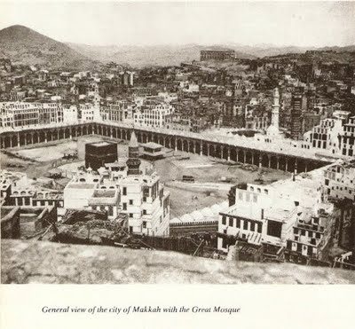 Haji Dalam Kilasan Sejarah ~ Pengertian Umroh