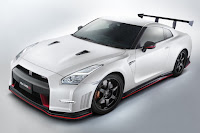 Nissan GT-R Nismo N-Attack Package (2016) Front Side