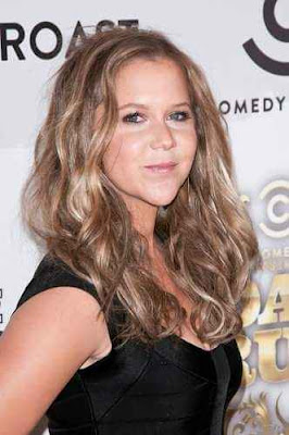 Amy Schumer Beautiful Images Dp for whatsapp