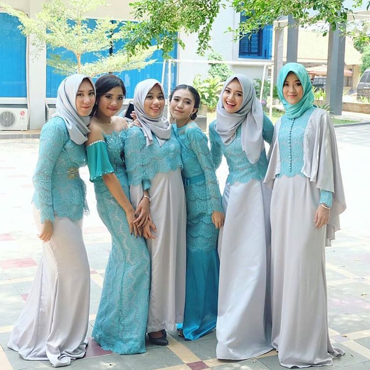 17+ Foto Model Baju Muslim Kebaya Stylish, Modis dan 