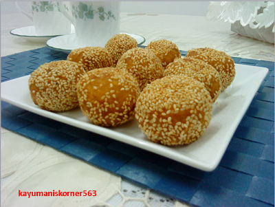 Kayumaniskorner563: Kuih Bom Labu