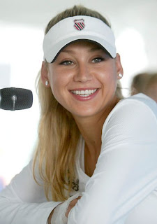 Anna Kournikova Biography hairstyles photo gallery