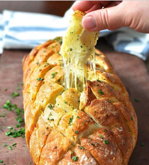 Cheese and Garlic Crack Bread #partyfood