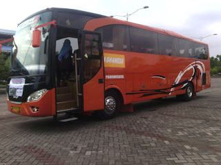  Sewa Bus Pariwisata PO. Putra Ghanesa Surabaya