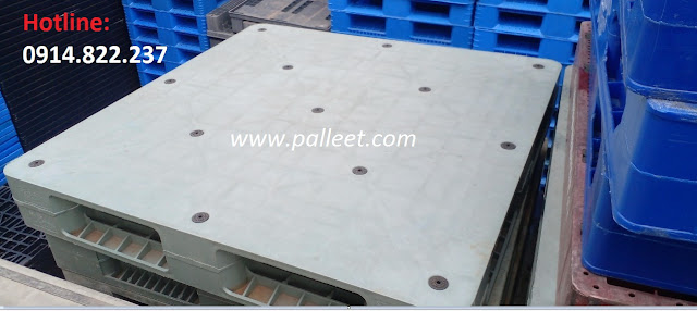 pallet nhựa mặt bít