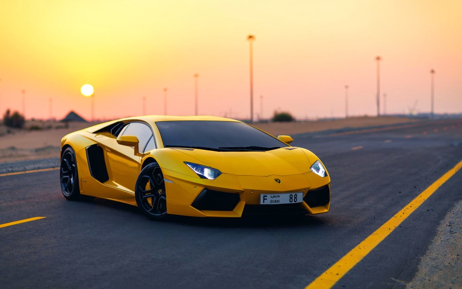 Mobil Lamborghini Sangat Tepat Untuk Dijadikan Mobil Balap Atau