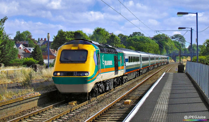 43060 in original Midland Mainline livery