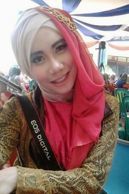 Hijab Style: Gaya Feminin 5 Peserta Hijab Hunt 2014