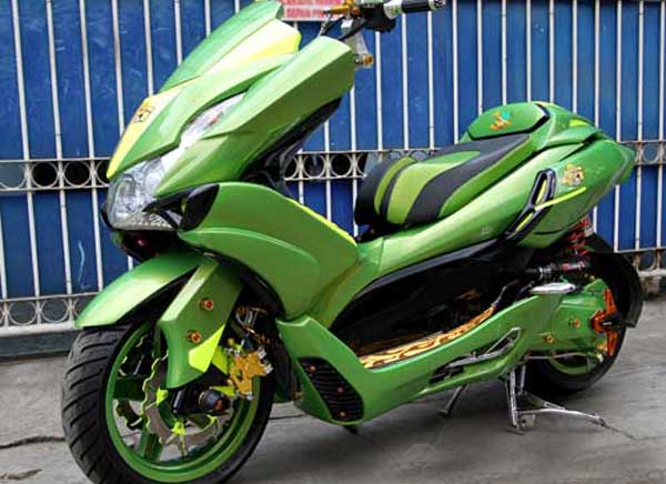 Modifikasi Honda PCX 125 Ijo Lumut