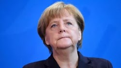  Για δεύτερη φορά μέσα σε δύο εβδομάδες η Άνγκελα Μέρκελ εθεάθη δημοσίως να τρέμει, σε εκδήλωση με τον Γερμανό πρόεδρο Φρανκ Βάλτερ Στάινμαγ...