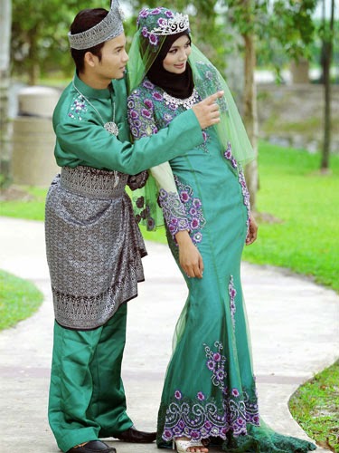  Modern Elegan Kebaya muslim pengantin warna hijau Kebaya modern