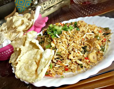 Makan Minum Best: RESEPI NASI GORENG KERABU