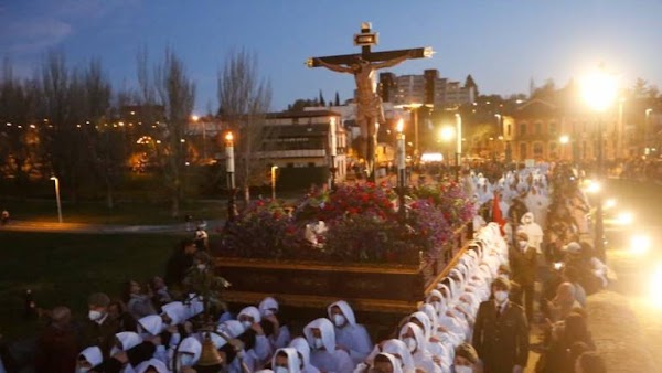 Recorrido y Horario de la procesión extraordinaria del Cristo del Amor y de la Paz de Salamanca Recorrido y Horario de la procesión extraordinaria del Cristo del Amor y de la Paz de Salamanca