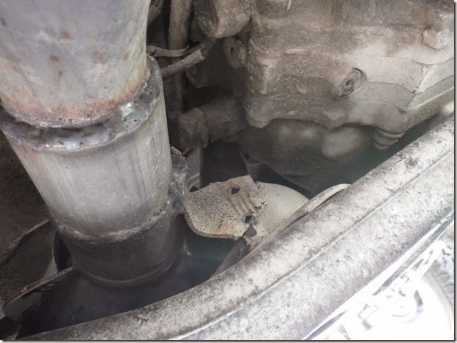 02broken clamp