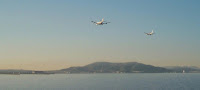 Planes landing at San Francisco airport