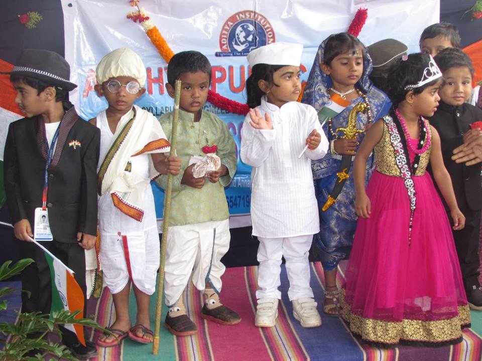 Children dressed up as freedom fighter participate in a fancy ... Children dressed up as freedom fighter participate in a fancy ...