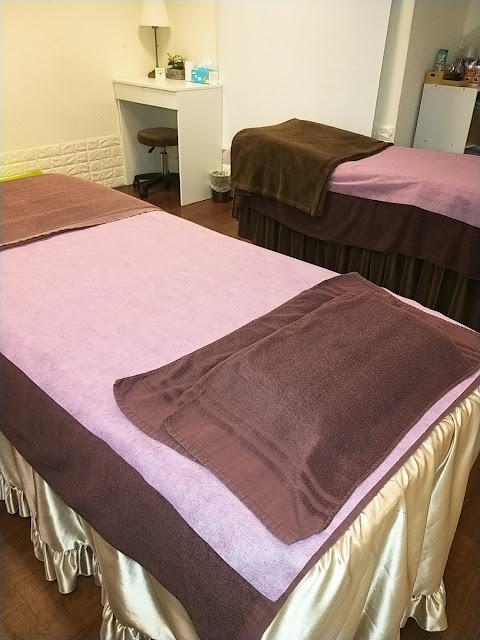 在仙蒂詩&brand new spa芳療館，時光仿佛凝結成了一朵朵柔美的花瓣，綻放著恢弘而優雅的氛圍。
