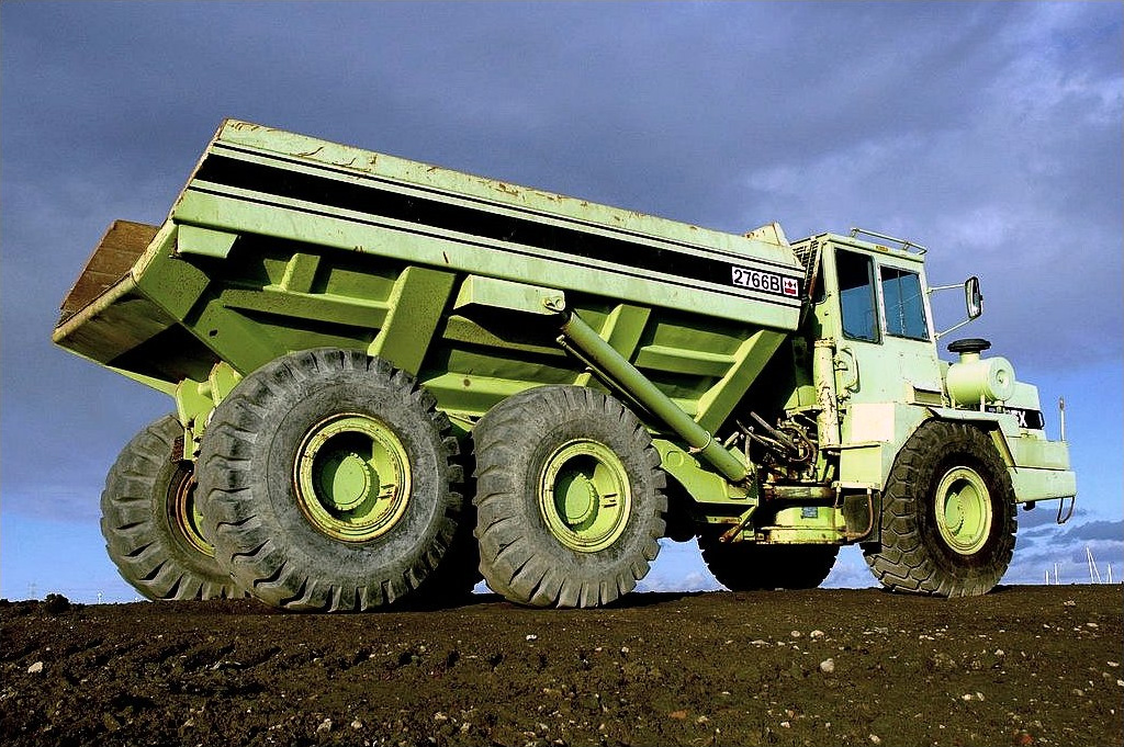 Kopi Hangat: Kumpulan Foto Gambar Mobil Dump Truck