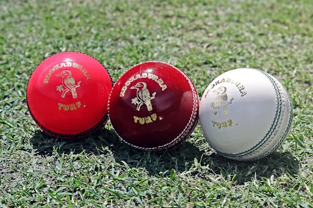 What's Inside A Kookaburra, And How And Where These Balls Are Made - BlogsByHuzaifa