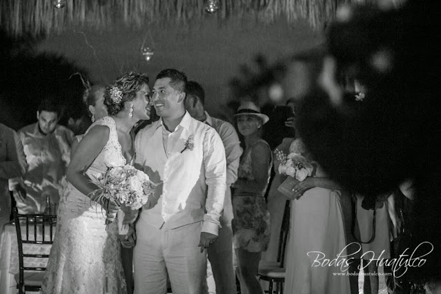 boda en playa, beach wedding, Oaxaca, México, Bodas Huatulco, Wedding Planner