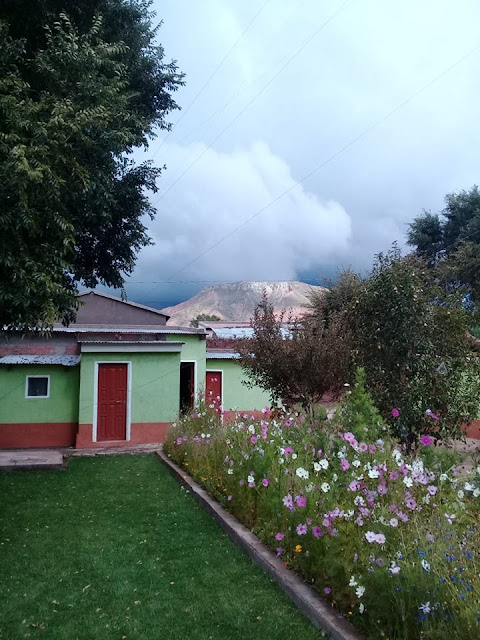 Es gibt immer noch Regenfälle und Gewitter hier in den Bergen