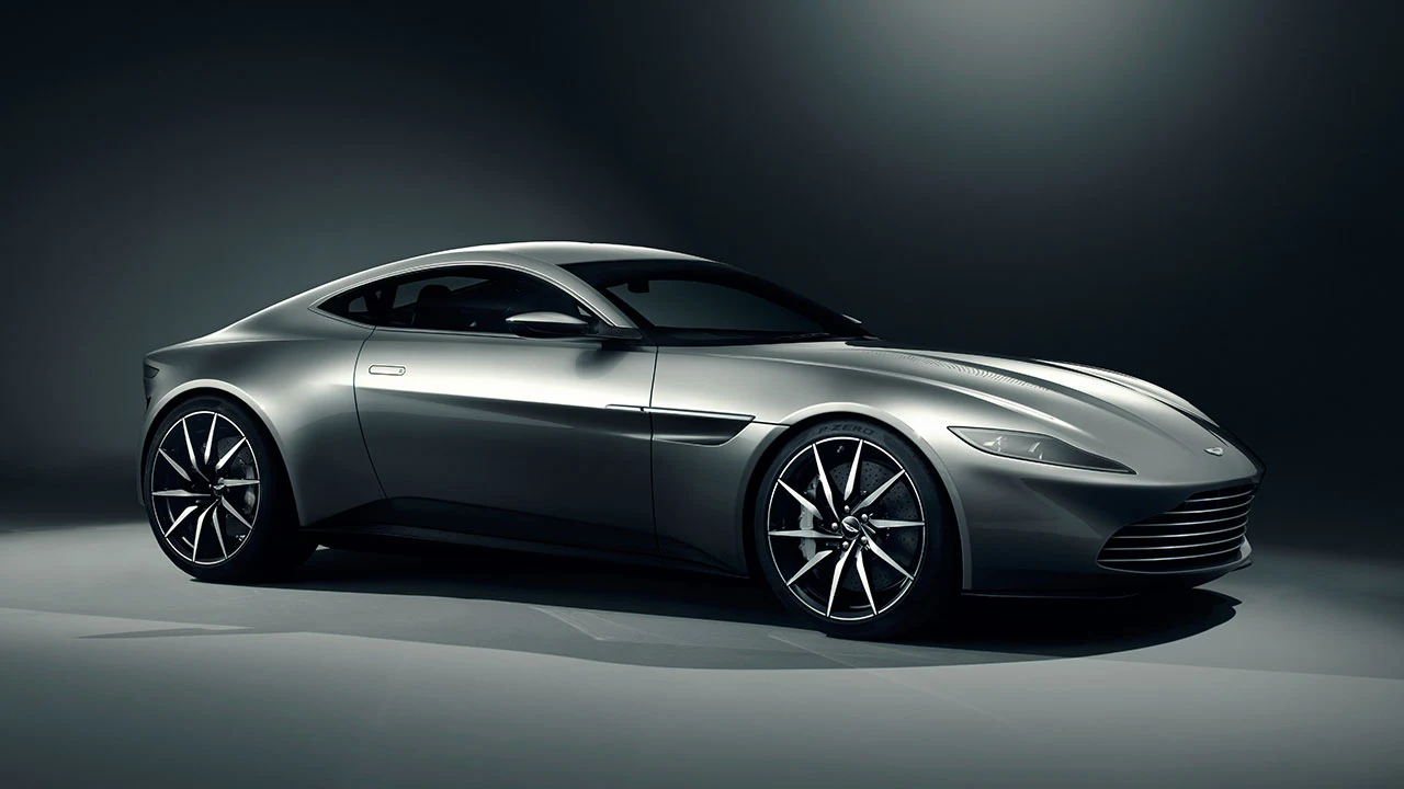 Aston Martin DB10 - Bond Car