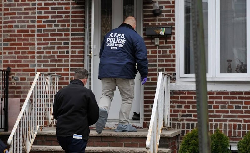 Empujado por cuarentena musulmán perturbado asesina,  decapita padre  y se come parte del cadáver  en casa  de Brooklyn