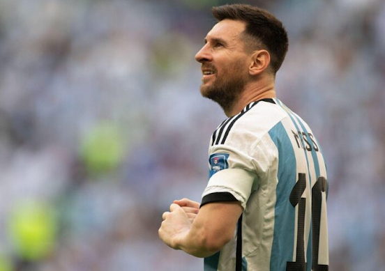 لاعبو الأرجنتين يستعينون بعائلاتهم لتجاوز صدمة السعودية