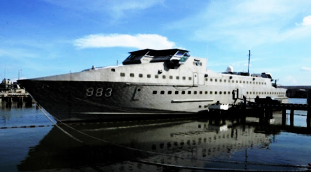  merupakan kapal yang dialihfungsikan dari kapal angkutan sipil menjadi kapal angkut pasuk KRI Karang Banteng 983 Kapal Perang Republik Indonesia
