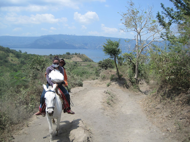 タール山での乗馬トレッキングの様子