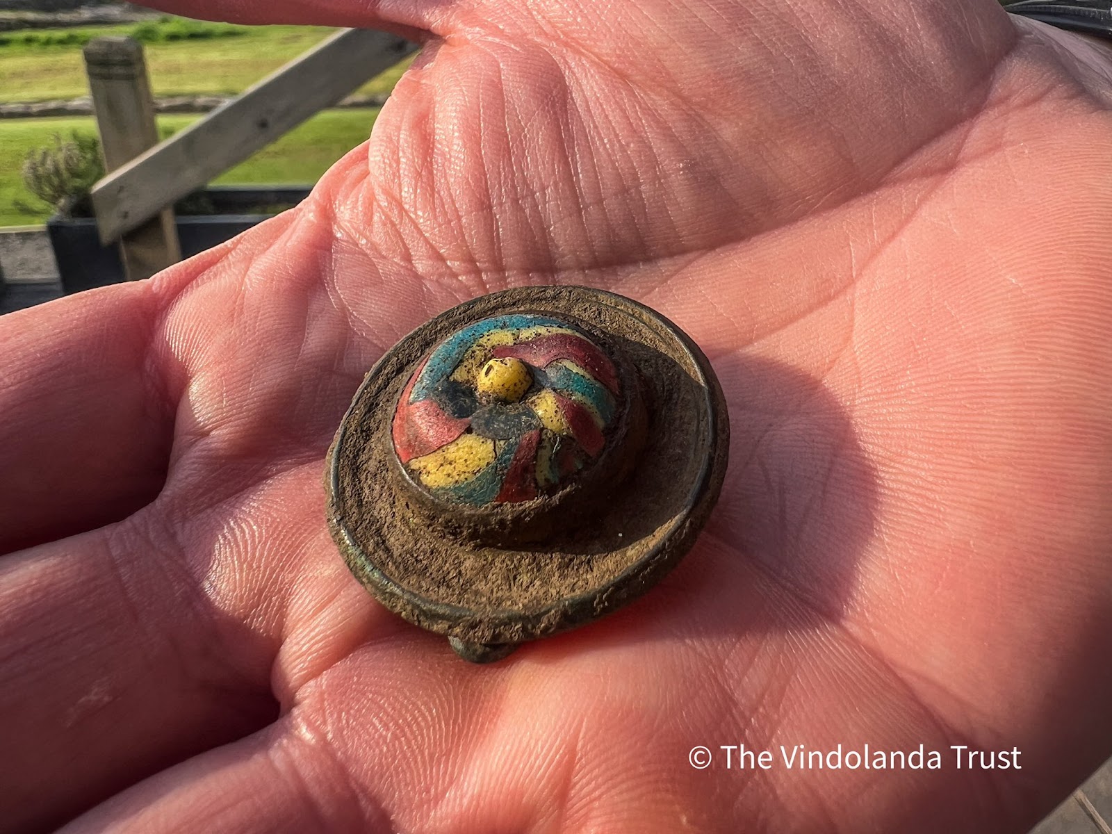 Εθελοντής των ανασκαφών της Vindolanda βρίσκει άθικτη πόρπη