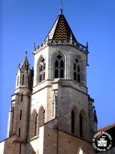 DIJON (21) - Cathédrale Saint-Bénigne (XIIe-XVe siècles)