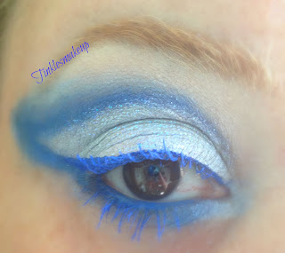 eye_makeup_look_sparkly_comet