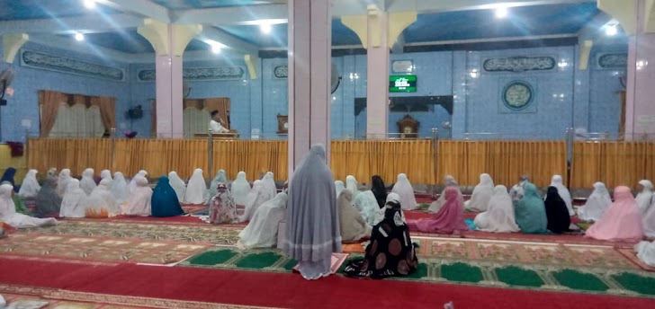 Di momen Ramadan, Fadli Sudria Sapa Jamaah Masjid Nurul Huda Tebat Ijuk 