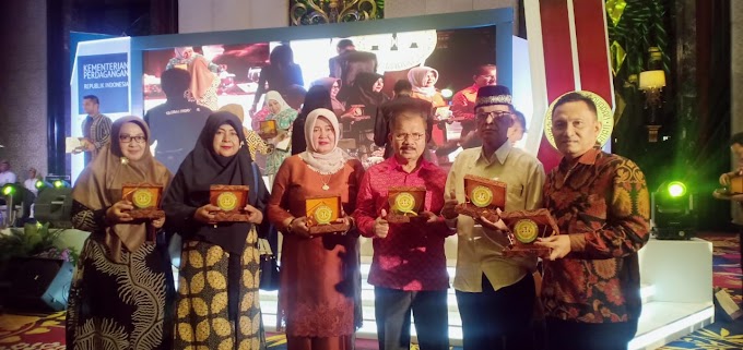 Padang Pariaman Terima Enam Penghargaan Pasar Tertib Ukur