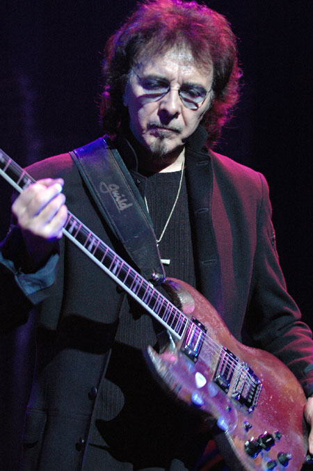 Tony Iommi fundador de Black Sabbath diagnosticado con c ncer