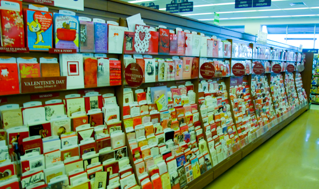 Pasillo de Walgreens ya decorado de San Valentin