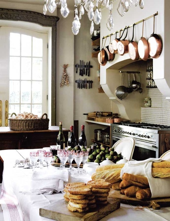 The Cottage Market: Country French Kitchens A charming collection
