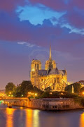 Tuesday, January 29, 2013 (notre dame de paris at night)