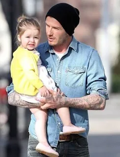 david-beckham-gendong-anak