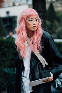 pink hair street style