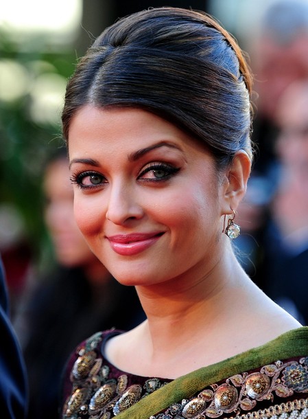 aishwarya in sabyasachi sarees. *~Aishwarya in Sabyasachi~*