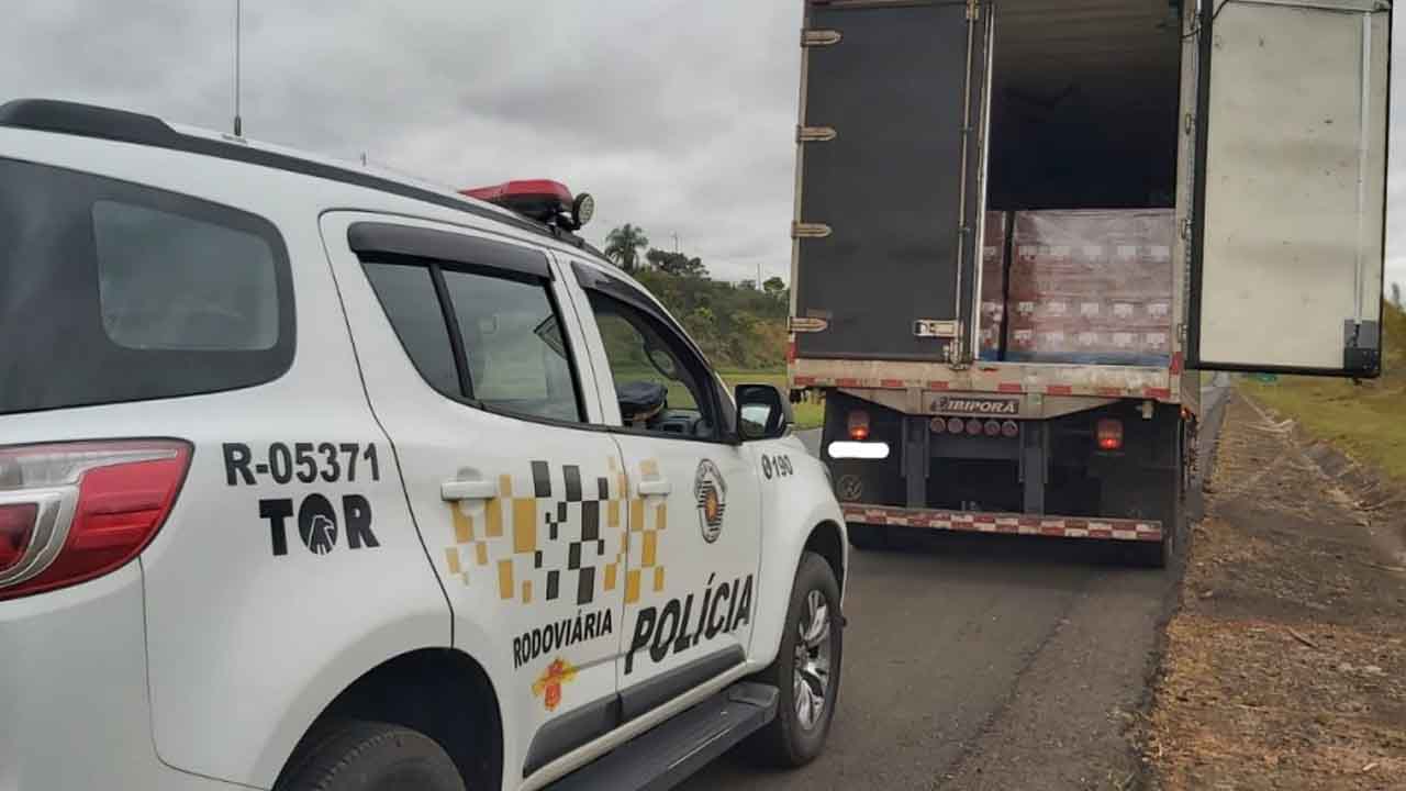 Casal é preso em Itatinga por transportar mais de 460kg de maconha