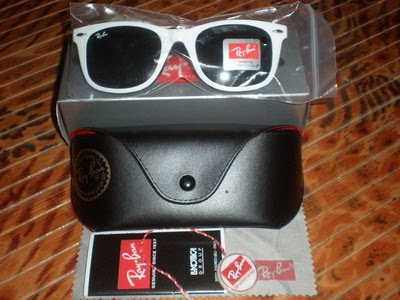 ray ban wayfarer white and black. Ray Ban Wayfarer Sunglasses