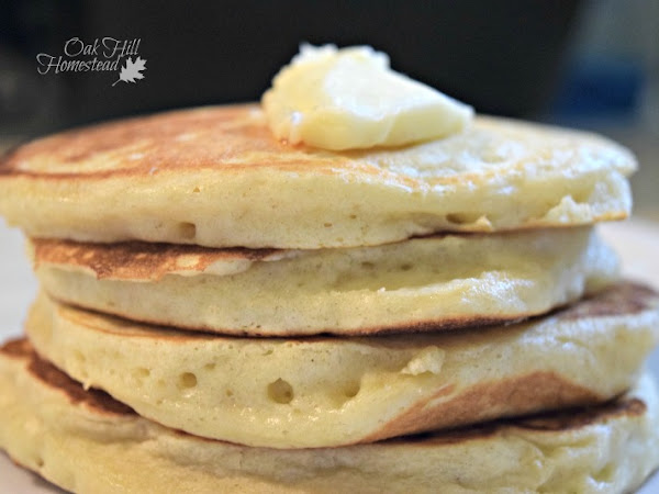 How to Make Light and Fluffy Pancakes from Scratch