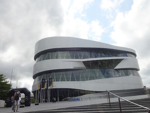 O que ver e fazer em Stuttgart? Museu Mercedez Benz